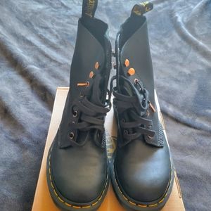 Dr. Martens 1460 Pascal